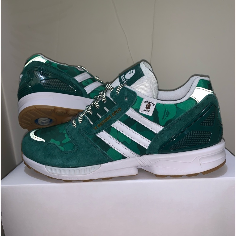 Bape x Undefeated x Adidas ZX 8000 Sz 9.5 FY8851 CGreen/FTWhite/Gum3 Deadstock